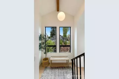 7421 Bagley Avenue N, Seattle, WA 98103 - Photo 24