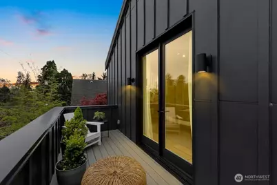 7421 Bagley Avenue N, Seattle, WA 98103 - Photo 32