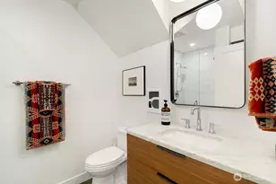 7421 Bagley Ave N, Seattle, WA 98103 - Photo 30