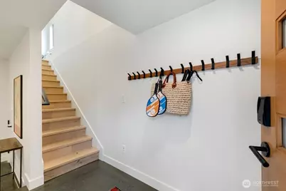 7421 Bagley Avenue N, Seattle, WA 98103 - Photo 26