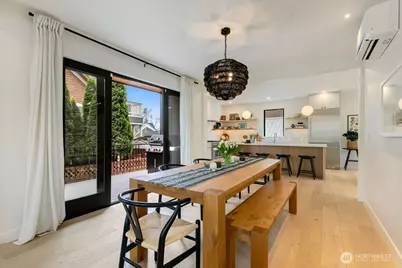 7421 Bagley Avenue N, Seattle, WA 98103 - Photo 8
