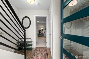 9266 50th Ave S, Seattle, WA 98118 - Photo 4