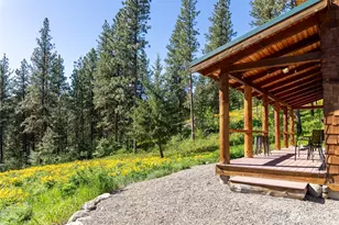 23 Whitebark Ln, Winthrop, WA 98862 - Photo 2