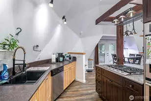 9203 Kootenai Dr, Anderson Island, WA 98303 - Photo 12