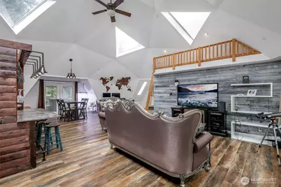 9203 Kootenai Drive, Anderson Island, WA 98303 - Photo 2