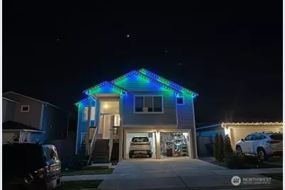 4334 69th Avenue NE, Marysville, WA 98270 - Photo 2