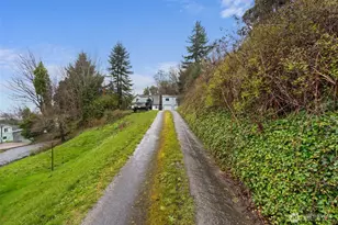 728 Dakota St, Raymond, WA 98577 - Photo 2