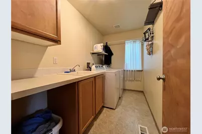 16008 89th Avenue E, Puyallup, WA 98375 - Photo 14