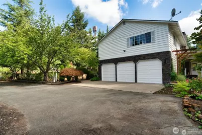 15919 NE 165th Street, Woodinville, WA 98072 - Photo 2