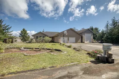 138 Olympic View Avenue NE, Ocean Shores, WA 98569 - Photo 2