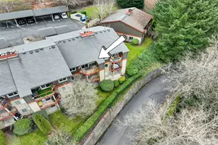 11058 NE 33rd Pl, Bellevue, WA 98004 - Photo 2