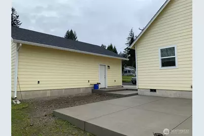 2439 Cedar Street E, Port Orchard, WA 98366 - Photo 14