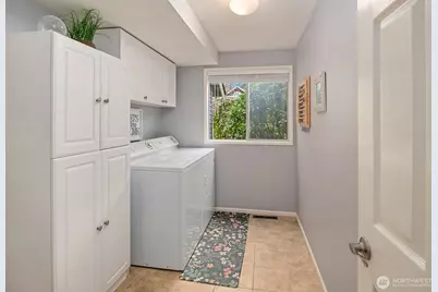 4079 240th Place SE, Sammamish, WA 98029 - Photo 18