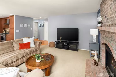 4079 240th Place SE, Sammamish, WA 98029 - Photo 16