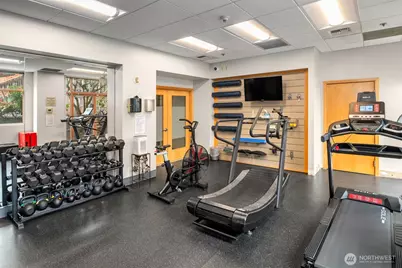 1100 106th Avenue NE #611, Bellevue, WA 98004 - Photo 32