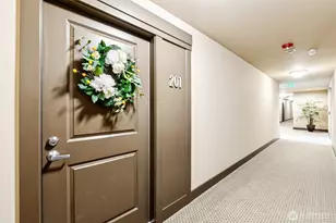 22910 90th Ave W, Edmonds, WA 98026 - Photo 2