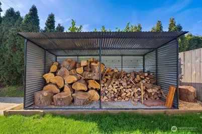 720 9th Street SW, Puyallup, WA 98371 - Photo 24