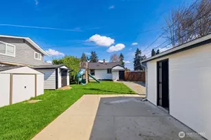 720 9th St SW, Puyallup, WA 98371 - Photo 22