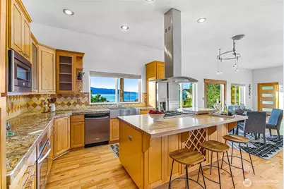 3643 Beach Drive E, Port Orchard, WA 98366 - Photo 14