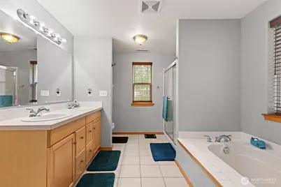 5647 Black Lake Boulevard SW, Olympia, WA 98512 - Photo 10