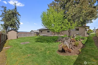 1874 Edgewood Drive, Camano Island, WA 98282 - Photo 30