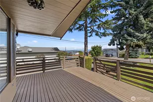 1874 Edgewood Dr, Camano Island, WA 98282 - Photo 4