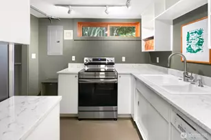 2507 27th Ave W, Seattle, WA 98199 - Photo 24