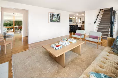 2507 27th Avenue W, Seattle, WA 98199 - Photo 4