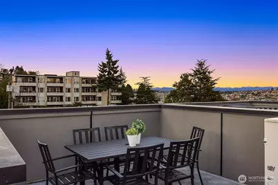 1122 5th Avenue N, Seattle, WA 98109 - Photo 32