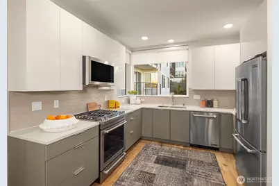 1122 5th Avenue N, Seattle, WA 98109 - Photo 22