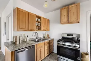 913 24th Ave E, Seattle, WA 98112 - Photo 8