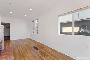 913 24th Ave E, Seattle, WA 98112 - Photo 16