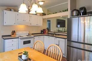 1698 Sunset Dr, Wenatchee, WA 98801 - Photo 6