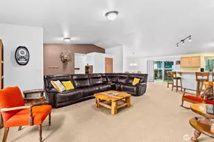 70 E Capital Peak Dr, Shelton, WA 98584 - Photo 4