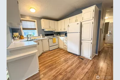 43010 SE North Bend Way #40, North Bend, WA 98045 - Photo 6