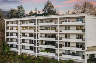 2565 Dexter Ave N, Seattle, WA 98109 - Photo 34