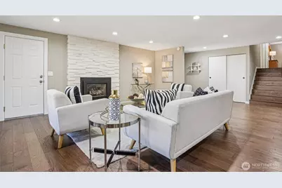 9207 120th Avenue SE, Newcastle, WA 98056 - Photo 6