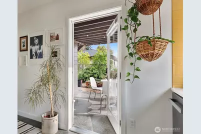 3203 E James Street, Seattle, WA 98122 - Photo 28
