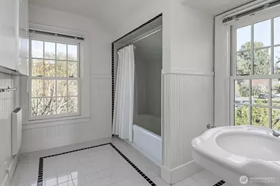 624 35th Avenue, Seattle, WA 98122 - Photo 28
