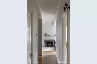 624 35th Avenue, Seattle, WA 98122 - Photo 8