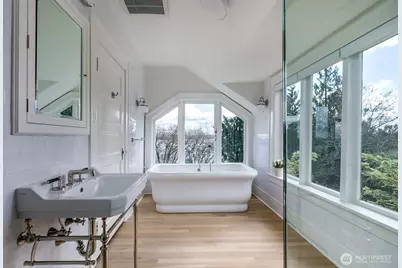 624 35th Avenue, Seattle, WA 98122 - Photo 24