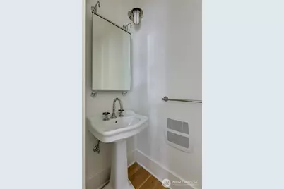 624 35th Avenue, Seattle, WA 98122 - Photo 10