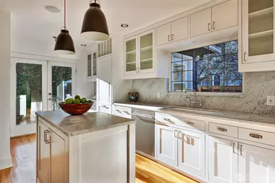 719 35th Avenue, Seattle, WA 98122 - Photo 12