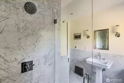 719 35th Avenue, Seattle, WA 98122 - Photo 24