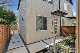3324 35th Ave S, Seattle, WA 98144 - Photo 2