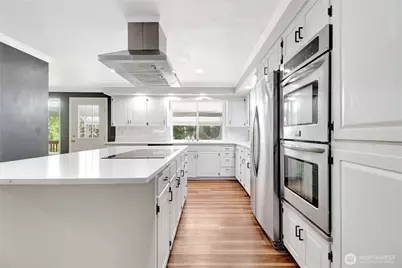 12001 Robinhood Lane, Snohomish, WA 98290 - Photo 14