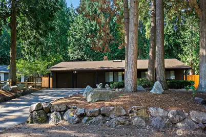 22201 NE 2nd Street, Sammamish, WA 98074 - Photo 2