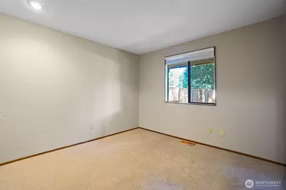 22201 NE 2nd Street, Sammamish, WA 98074 - Photo 6