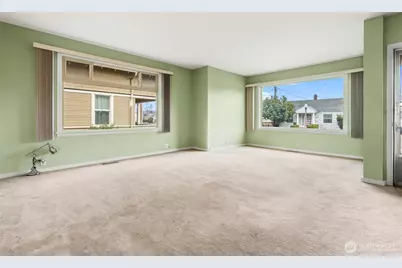 1014 and 1014 1/2   So. Lawrence Street, Tacoma, WA 98405 - Photo 4
