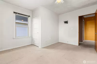 1014 and 1014 1/2   So. Lawrence Street, Tacoma, WA 98405 - Photo 18